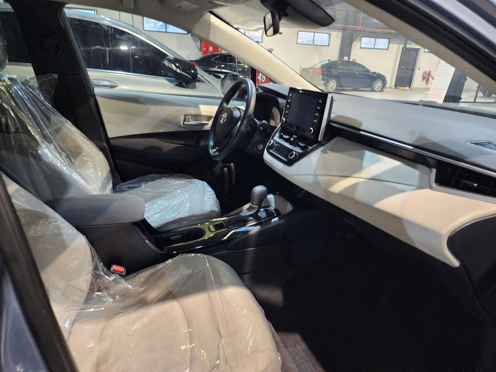 2021 TOYOTA COROLLA — 31015 Miles — Lot 94675 — Al Quoz - Marhaba Auctions Used Cars - Image 8