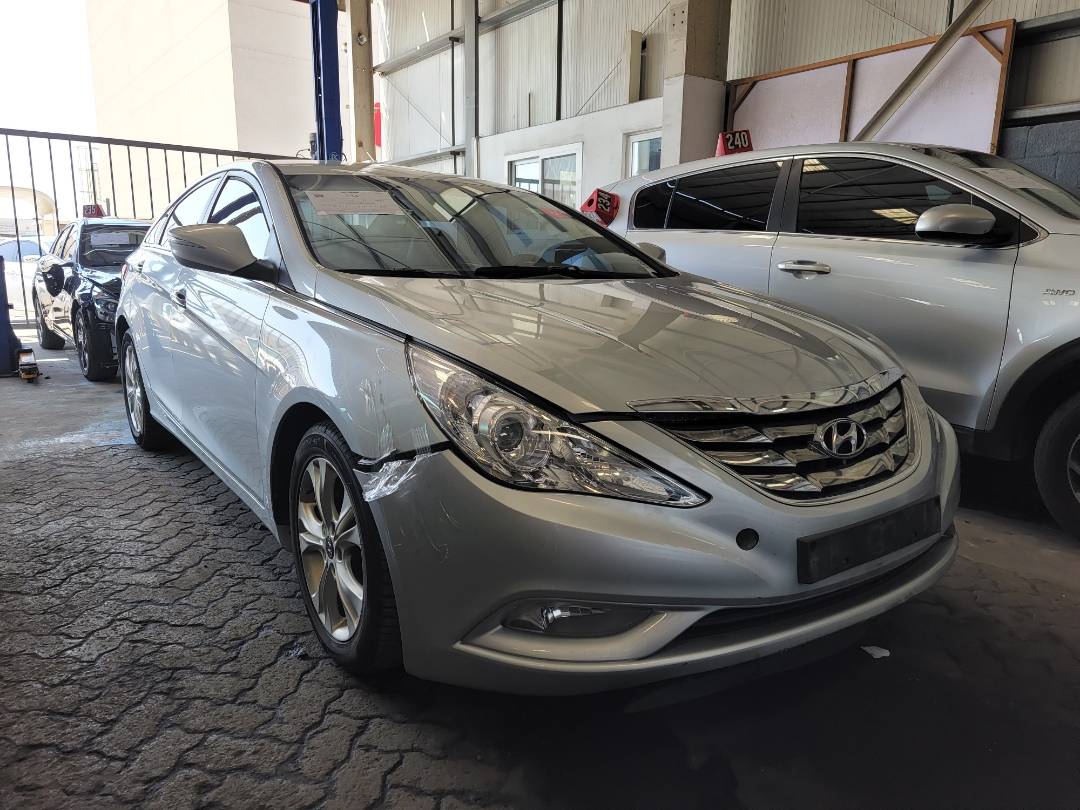 2012 HYUNDAI SONATA — 215403 KM — Lot 414329 — Main - Marhaba Auctions Used Cars - Image 4