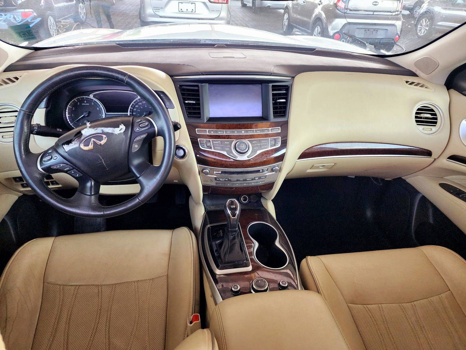 2018 INFINITI QX60 — 118135 KM — Lot 63342024 — Souq - Marhaba Auctions Used Cars - Image 7