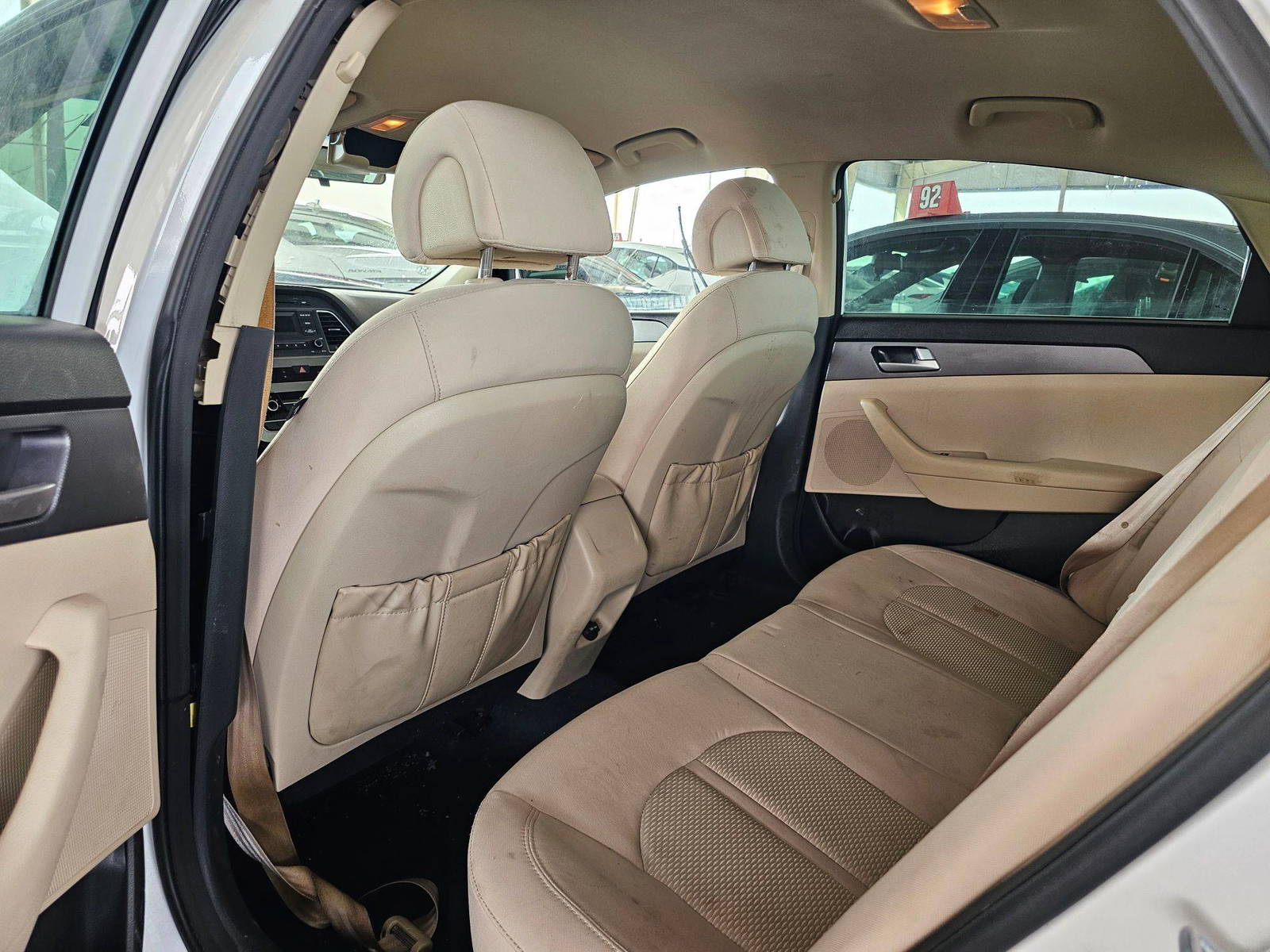 2015 HYUNDAI SONATA — 111555 Miles — Lot AF1FH151614 — Souq - Marhaba Auctions Used Cars - Image 6