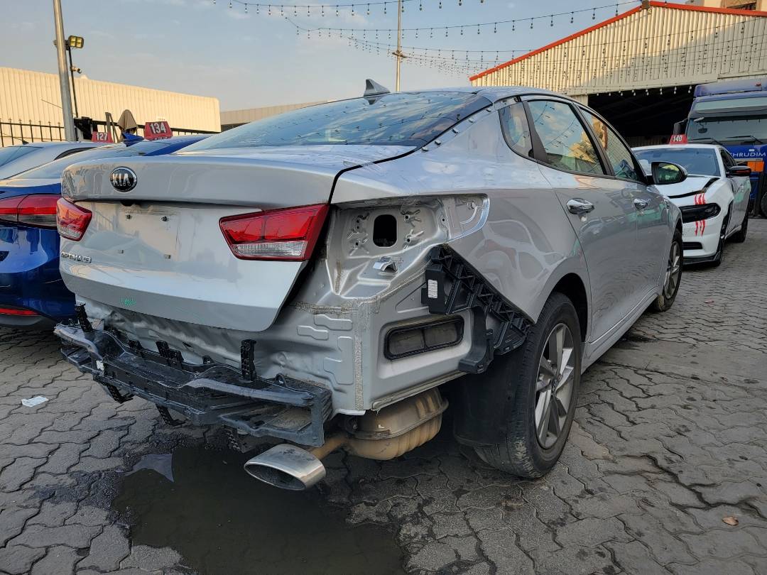 2019 KIA OPTIMA — 72451 Miles — Lot 37403784 — Main - Marhaba Auctions Used Cars - Image 8