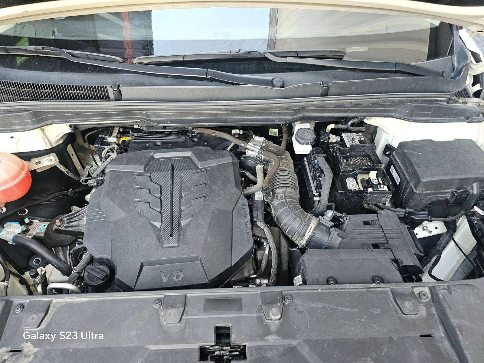 KIA CARNIVAL LX 2023 - Marhaba Auction Used Cars - Image 11