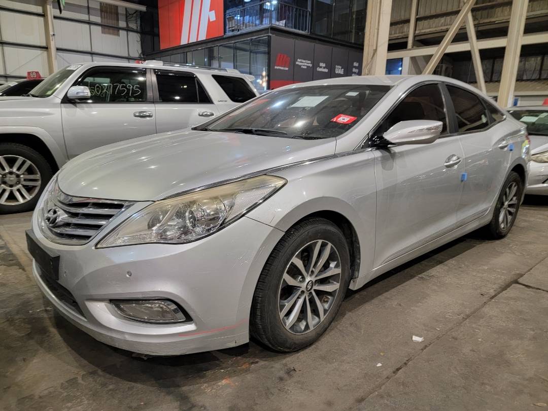 2011 HYUNDAI GRANDEUR — 146800 KM — Lot 007474 — Main - Marhaba Auctions Used Cars - Image 5