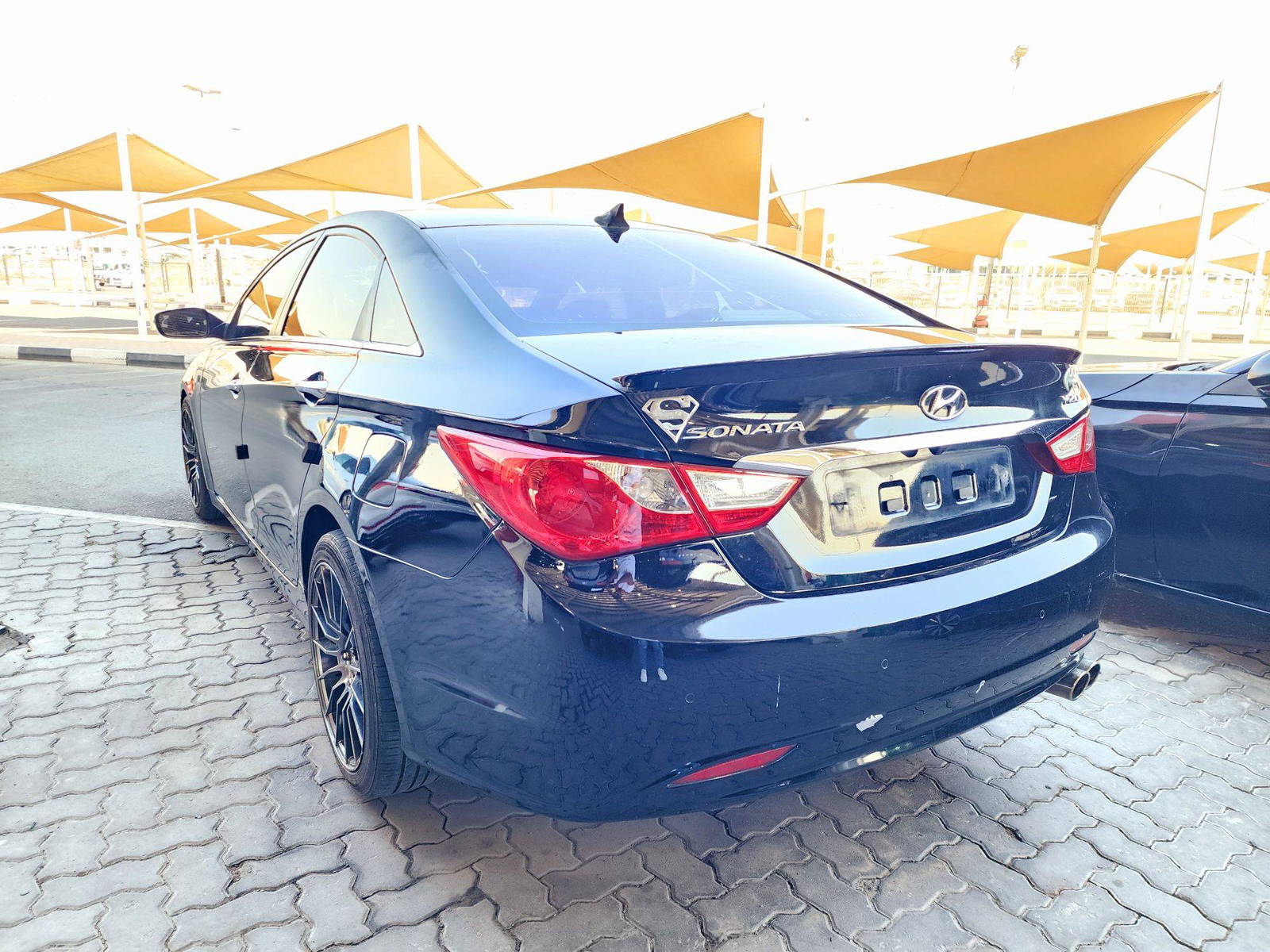 2010 HYUNDAI SONATA — 222066 KM — Lot 077766 — Souq - Marhaba Auctions Used Cars - Image 5