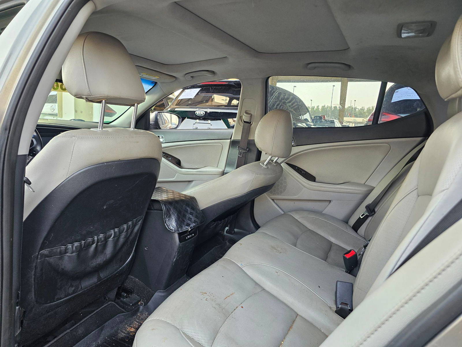2014 KIA OPTIMA — 253072 Miles — Lot G311708 — Souq - Marhaba Auctions Used Cars - Image 6