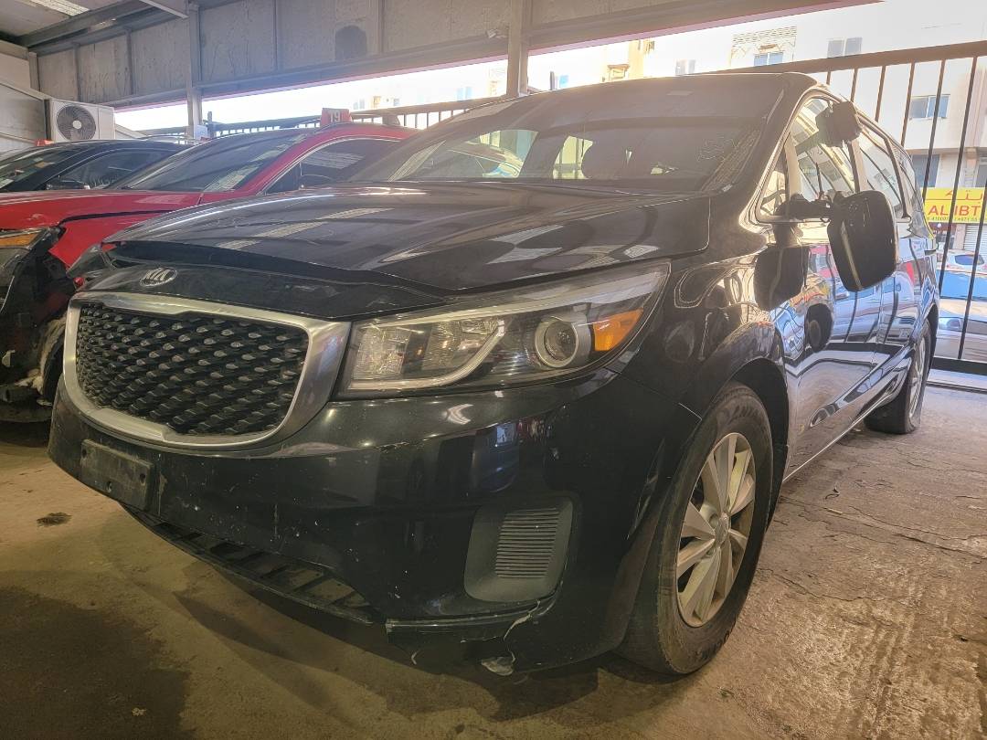 2018 KIA SEDONA — 109374 KM — Lot J6388035 — Main - Marhaba Auctions Used Cars - Image 5