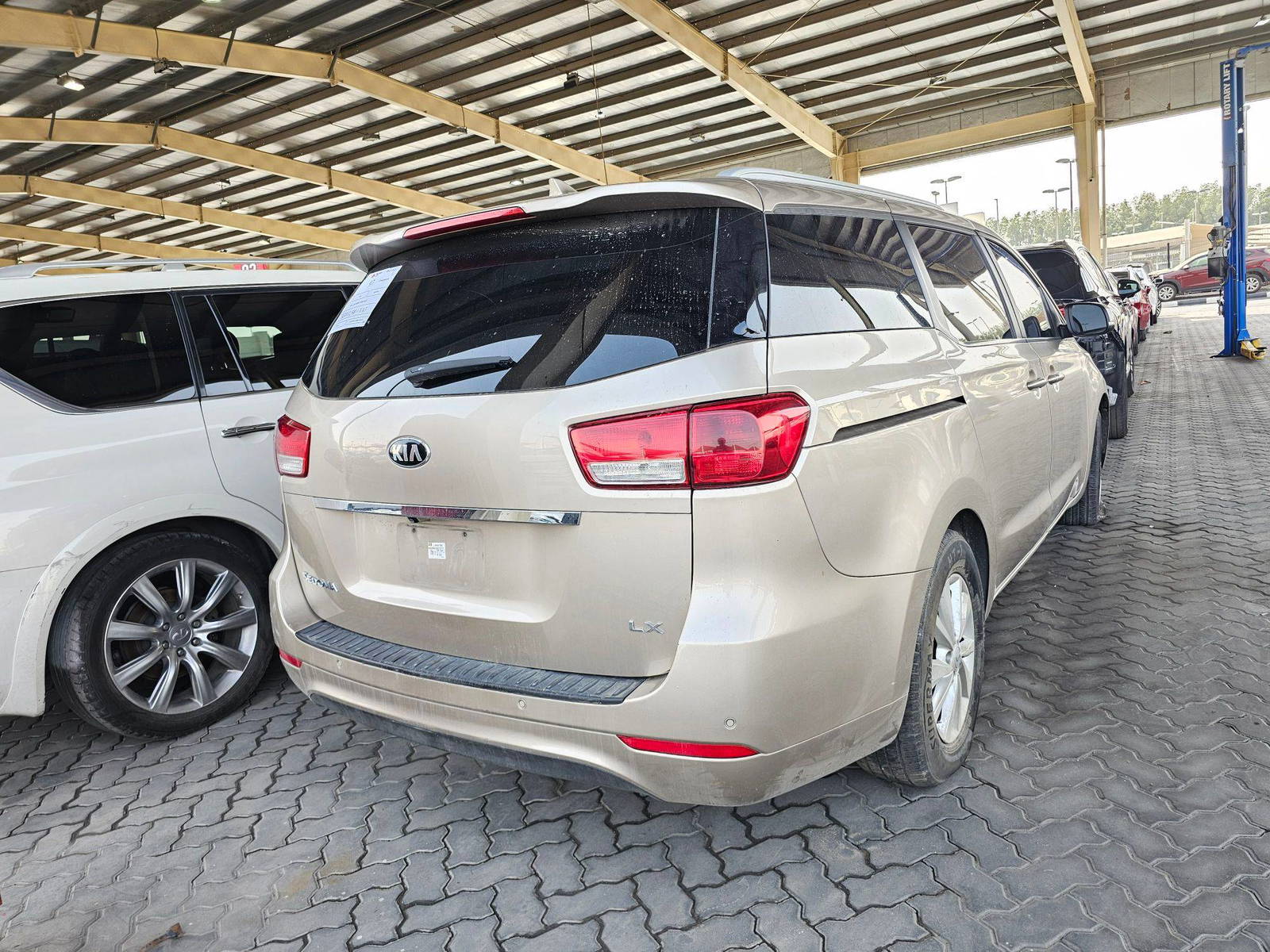 2015 KIA SEDONA — 146806 Miles — Lot 6039833 — Main - Marhaba Auctions Used Cars - Image 3