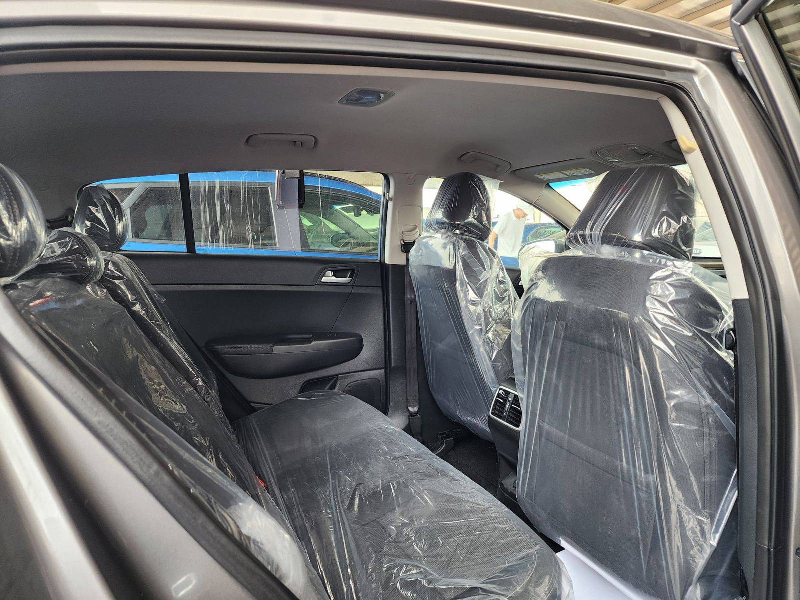 2018 KIA SPORTAGE — 67389 Miles — Lot 8J7351292 — Souq - Marhaba Auctions Used Cars - Image 6