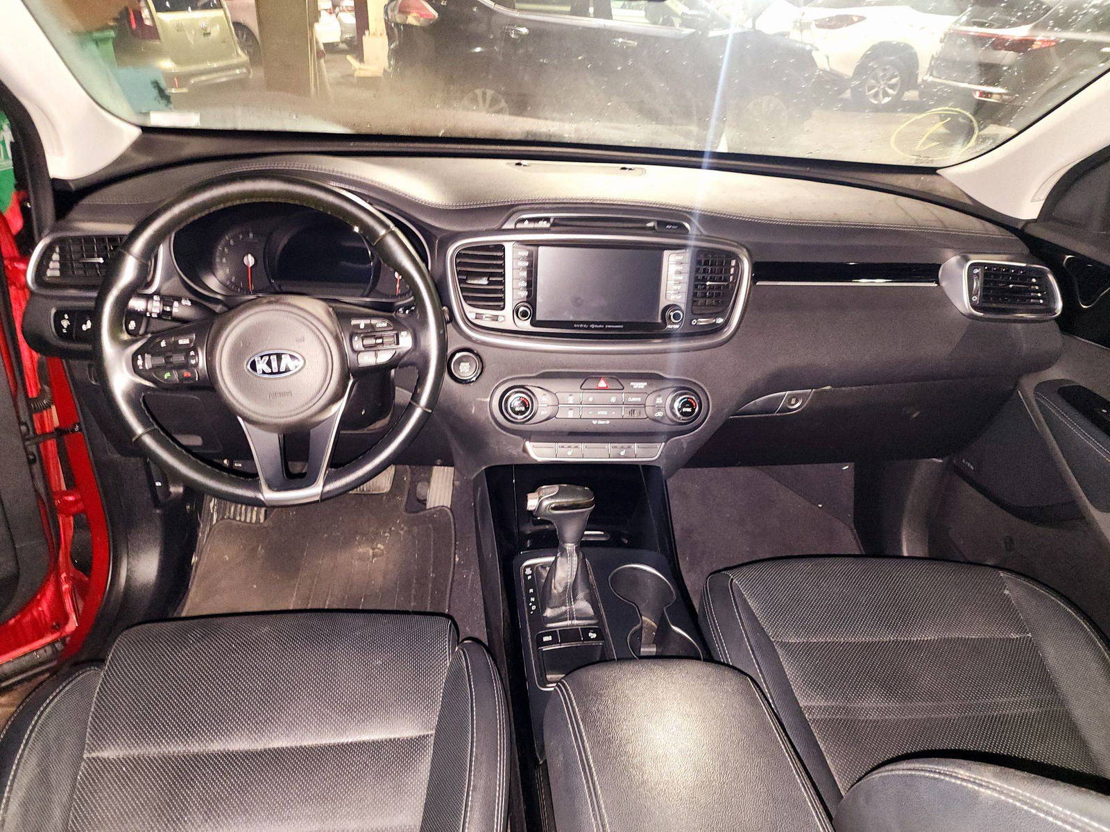 2017 KIA SORENTO — 167361 Miles — Lot G304181 — Souq - Marhaba Auctions Used Cars - Image 7