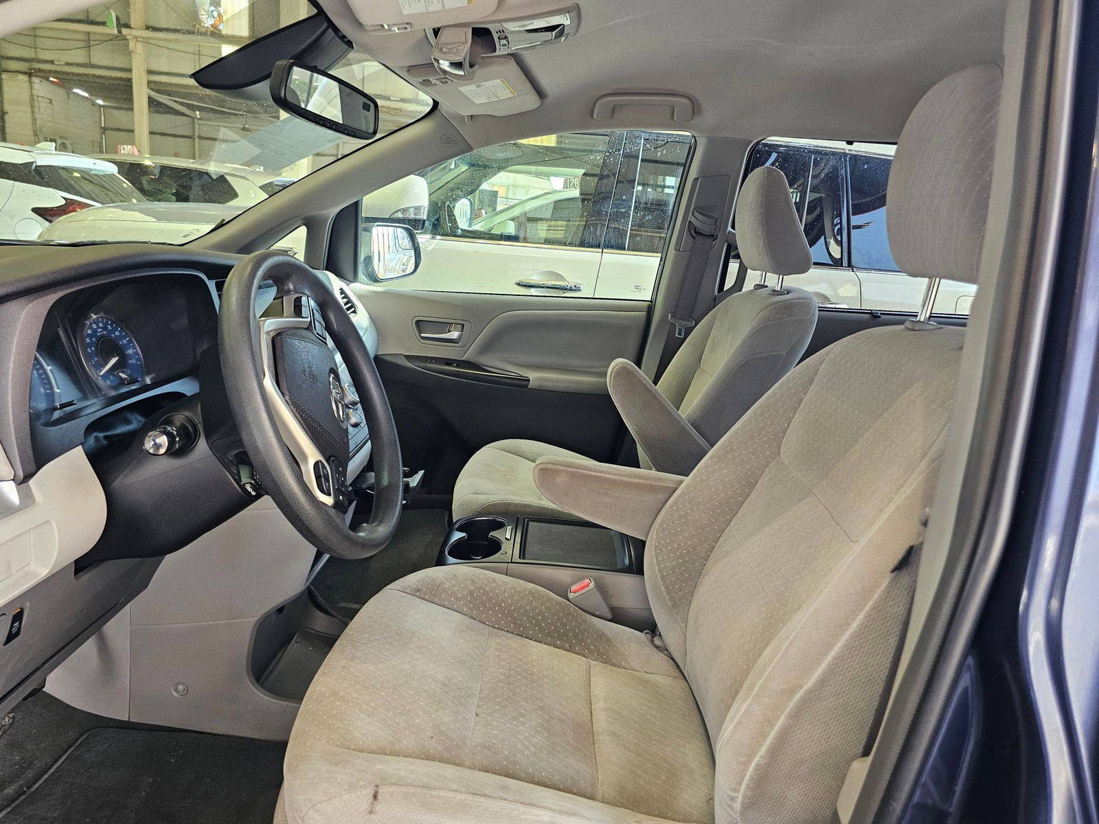 2018 TOYOTA SIENNA — 149534 Miles — Lot 1JS908928 — Main - Marhaba Auctions Used Cars - Image 9