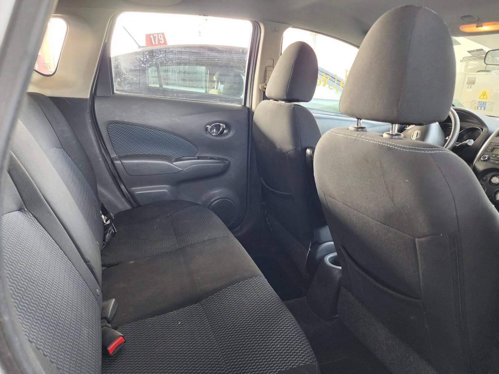 2014 NISSAN VERSA NOTE — 184668 Miles — Lot 6203 — Souq - Marhaba Auctions Used Cars - Image 4