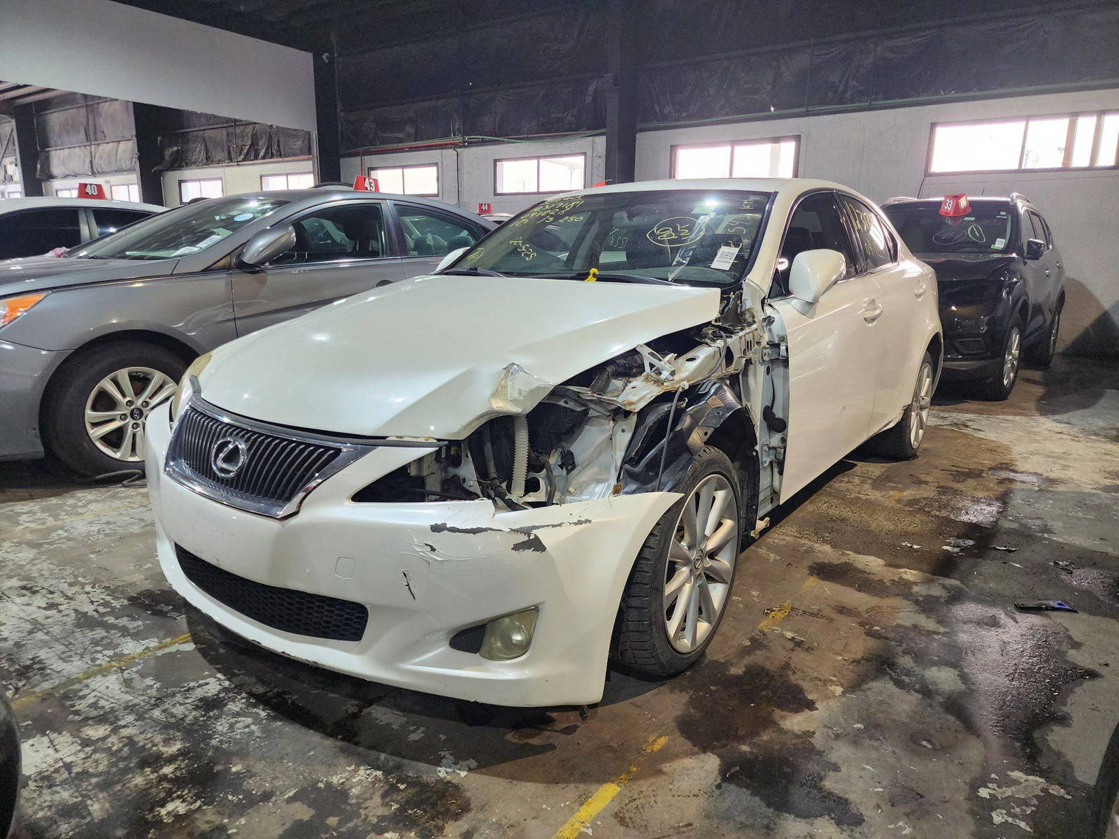 2010 LEXUS IS 250 — 173541 KM — Lot 5041226 — Al Quoz - Marhaba Auctions Used Cars - Image 6