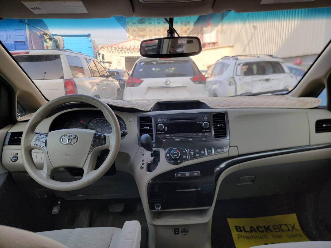 2014 TOYOTA SIENNA — 118816 Miles — Lot 0ES510913 — Main - Marhaba Auctions Used Cars - Image 8