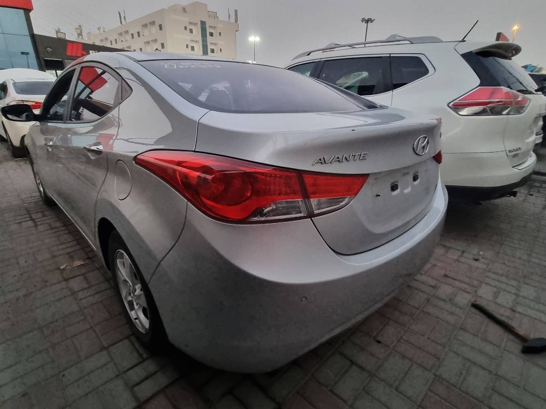 2012 HYUNDAI AVANTE — 130113 KM — Lot 215487 — Ind. 12 - Marhaba Auctions Used Cars - Image 5