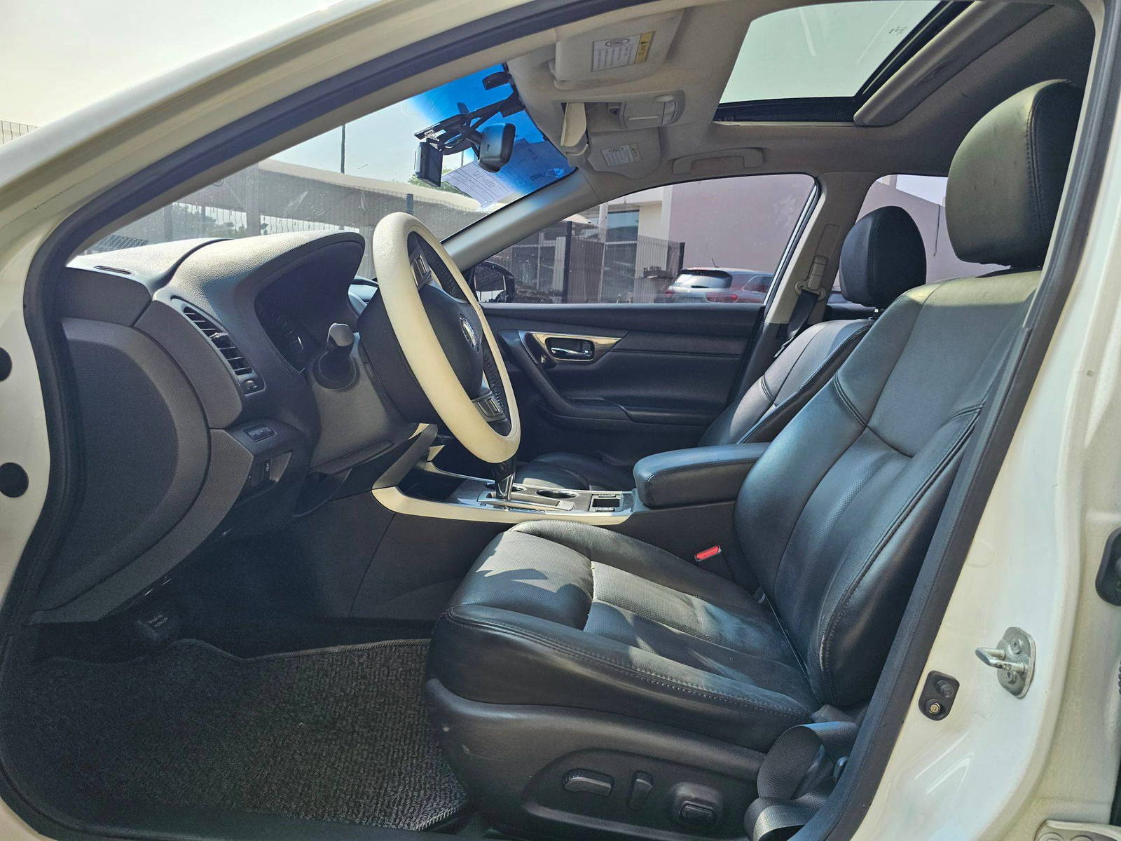2014 NISSAN ALTIMA — 162533 KM — Lot 267168 — Souq - Marhaba Auctions Used Cars - Image 9