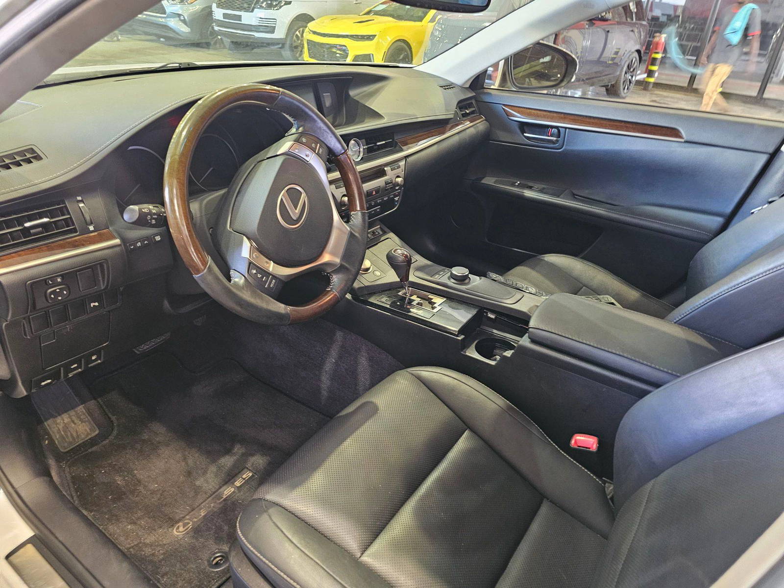 2015 LEXUS ES 350 — 98329 Miles — Lot 43688257 — Main - Marhaba Auctions Used Cars - Image 18