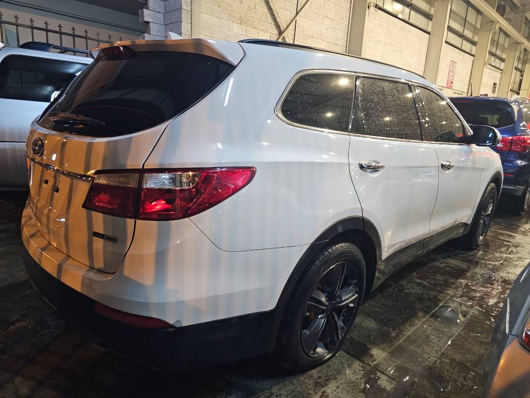 2015 HYUNDAI SANTA FE — 107752 Miles — Lot FU122710 — Main - Marhaba Auctions Used Cars - Image 4