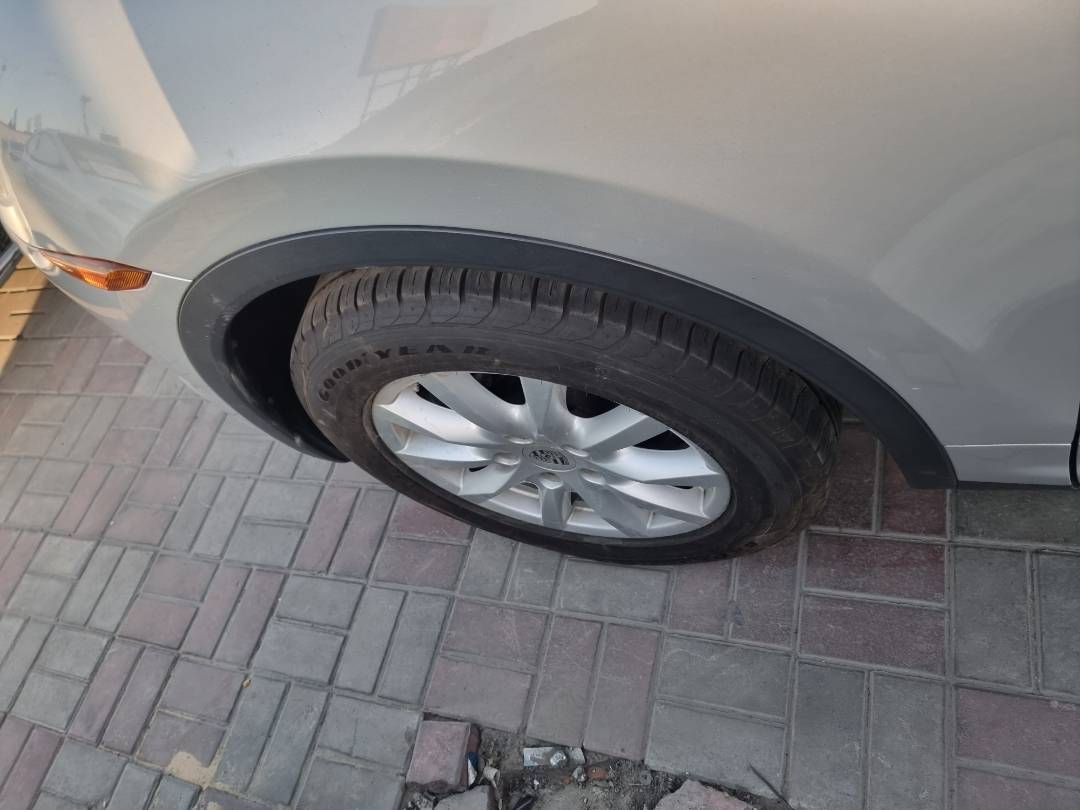 PORSCHE Cayenne 2012 - Marhaba Auction Used Cars - Image 10