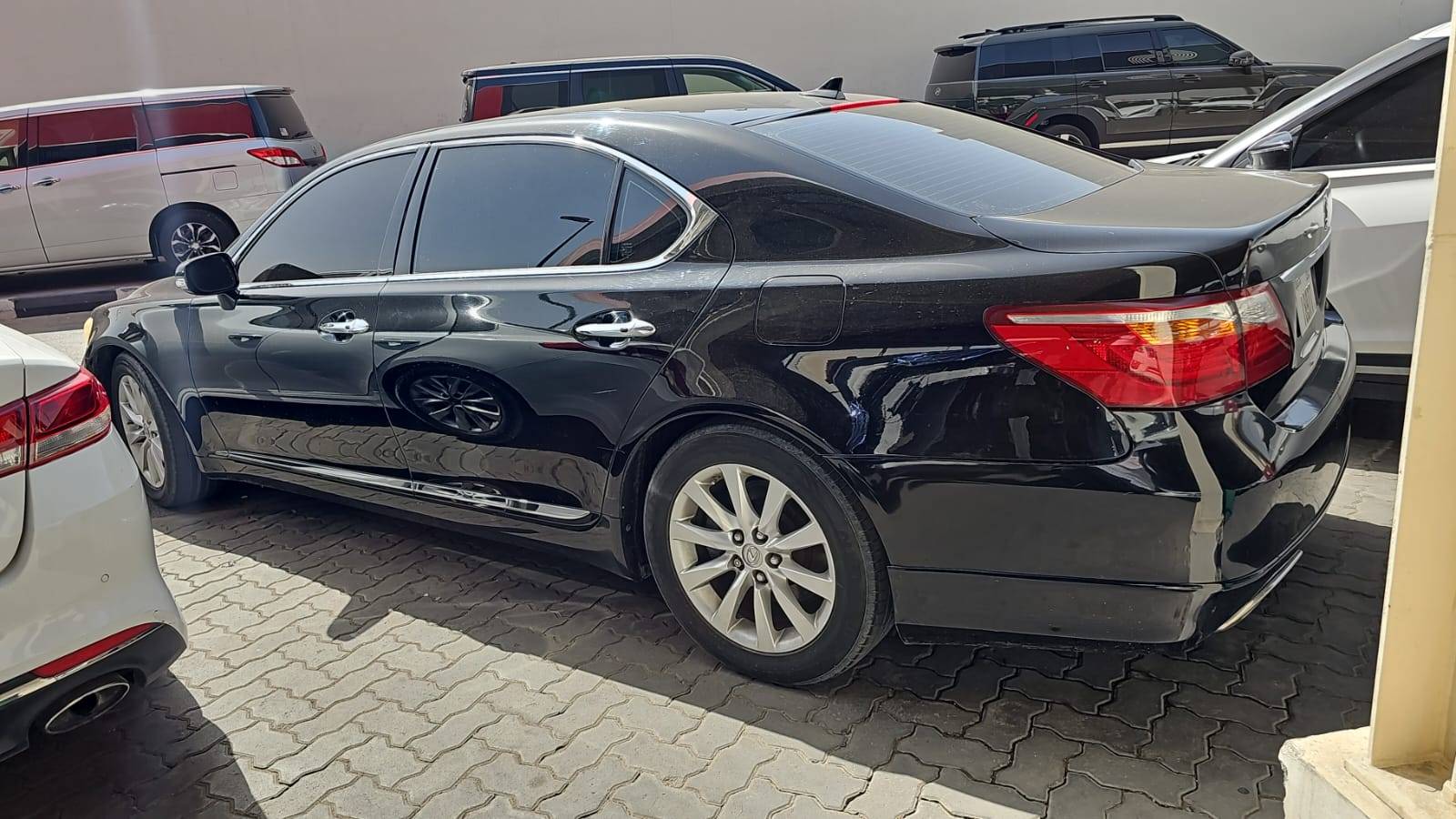 2011 LEXUS LS 460 — 220376 Miles — Lot 5003302 — Main - Marhaba Auctions Used Cars - Image 11