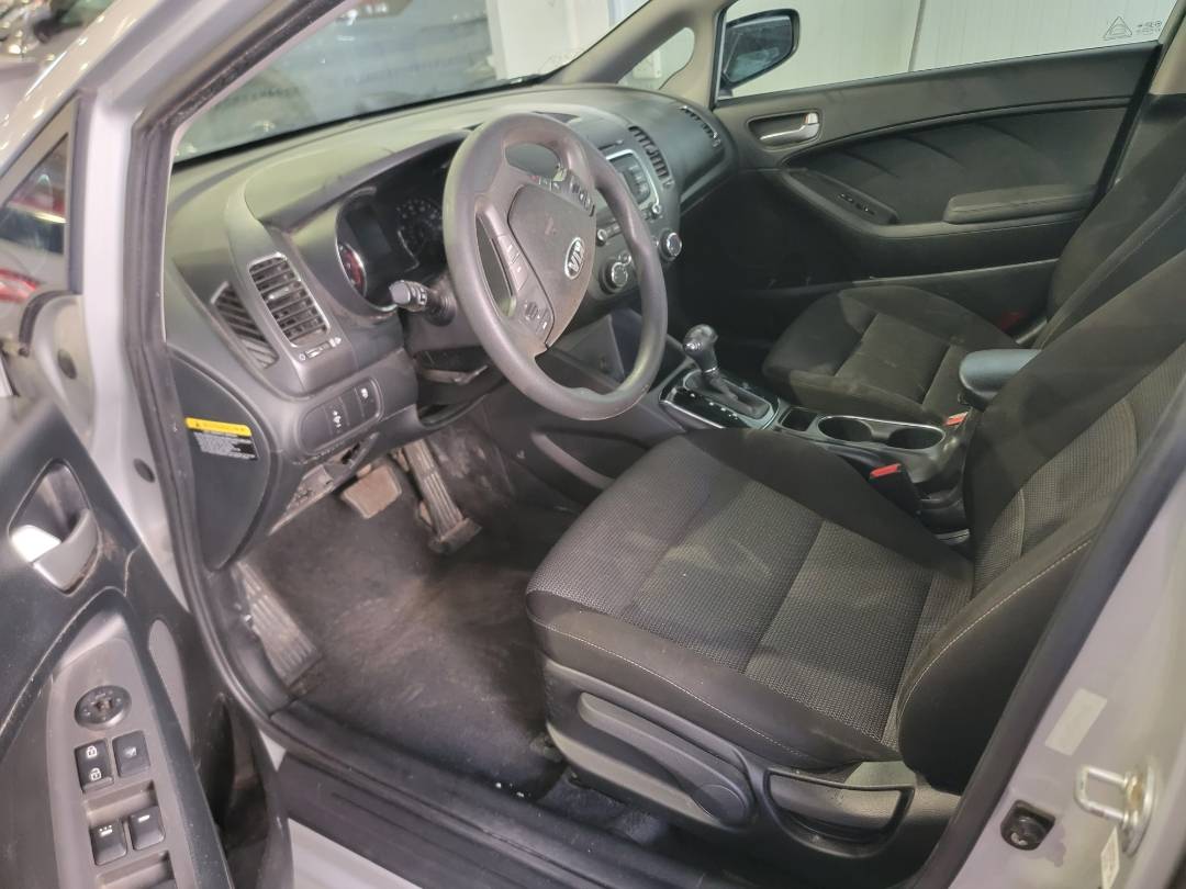 2017 KIA FORTE — 166404 Miles — Lot 7590737 — Souq - Marhaba Auctions Used Cars - Image 8