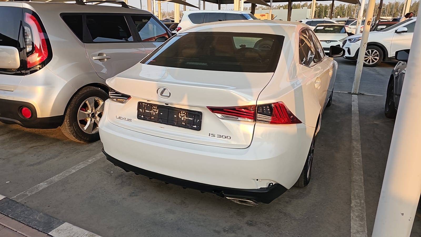 2019 LEXUS IS 300 — 192013 KM — Lot 27K5099323 — Main - Marhaba Auctions Used Cars - Image 6