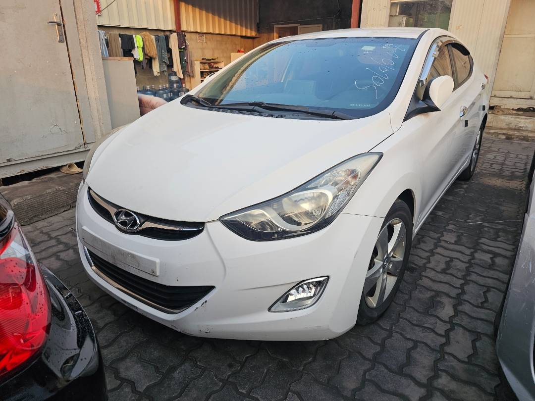 2014 HYUNDAI AVANTE — 151511 KM — Lot 848437 — Ind. 12 - Marhaba Auctions Used Cars - Image 4