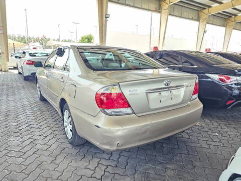 TOYOTA CAMRY