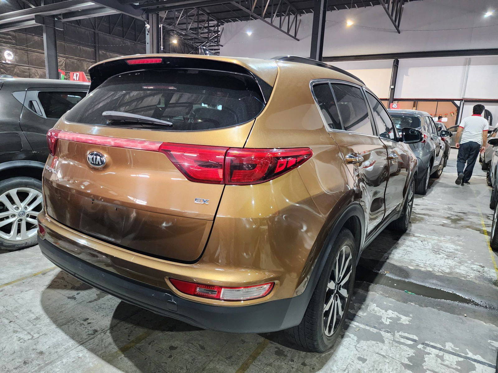 2018 KIA SPORTAGE — 178096 Miles — Lot 40879692 — Al Quoz - Marhaba Auctions Used Cars - Image 6
