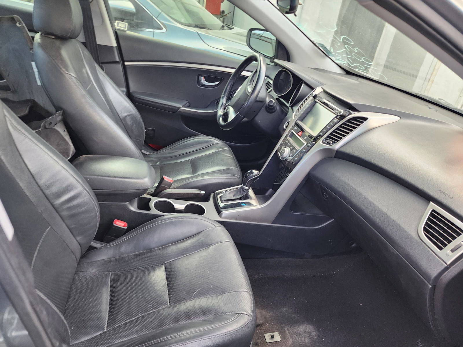 2016 HYUNDAI ELANTRA GT — 164100 Miles — Lot 81792324 — Souq - Marhaba Auctions Used Cars - Image 8