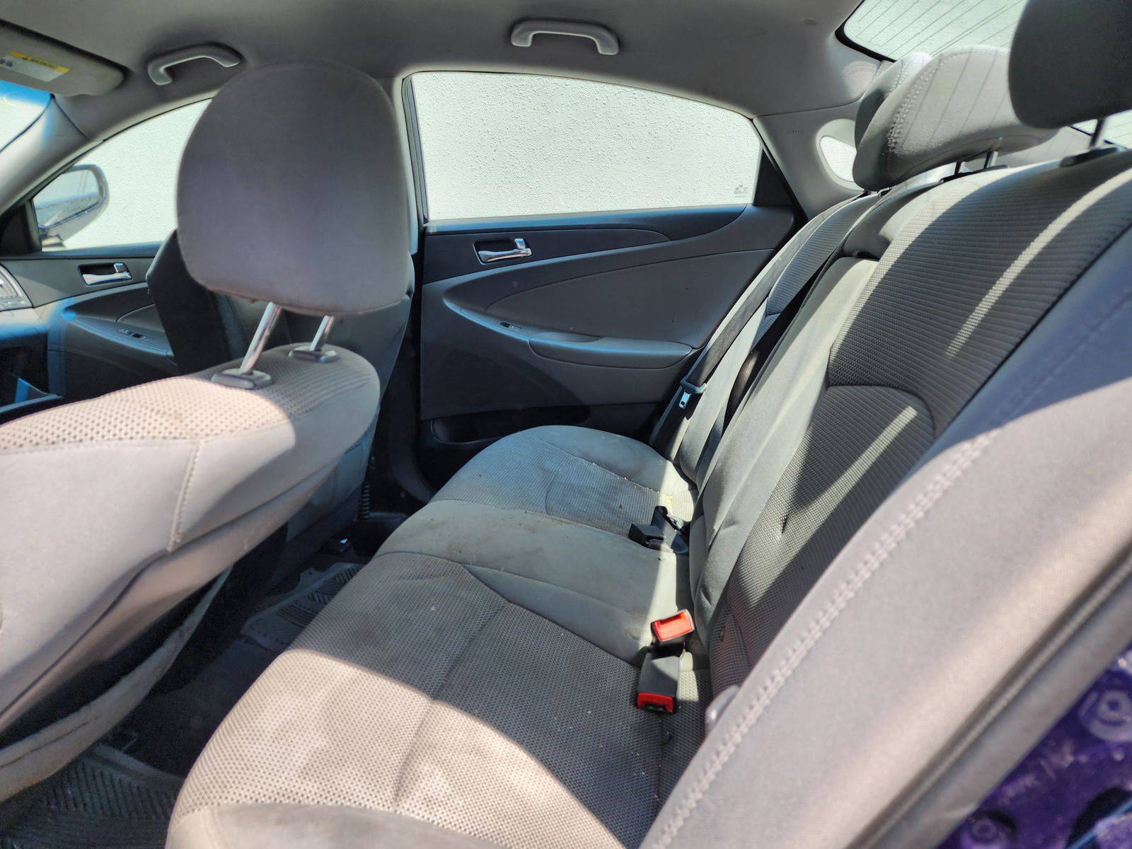 2014 HYUNDAI SONATA — 200727 Miles — Lot 51620414 — Al Quoz - Marhaba Auctions Used Cars - Image 6