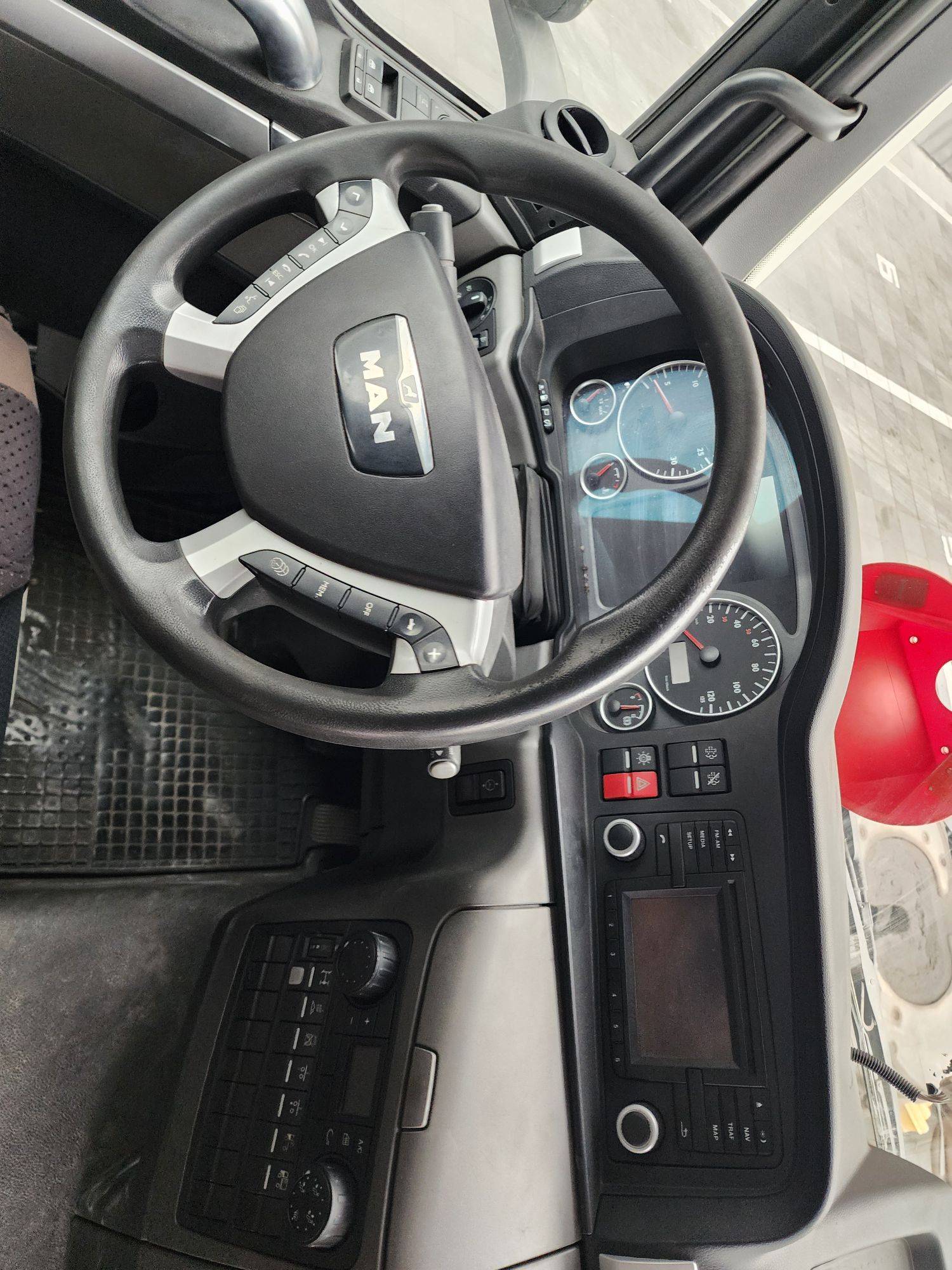 MAN MAN TRUCK 2016 - Marhaba Auction Used Cars - Image 9