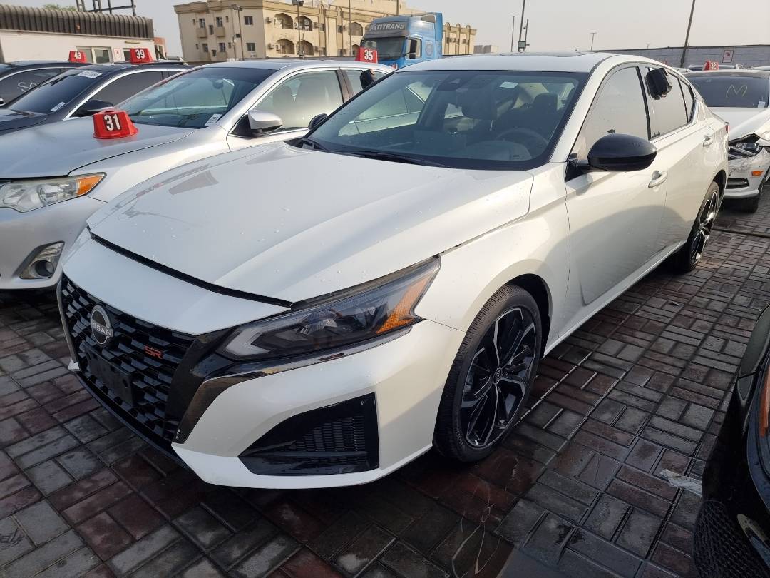 2023 NISSAN ALTIMA — 8421 KM — Lot 215487 — Main - Marhaba Auctions Used Cars - Image 3