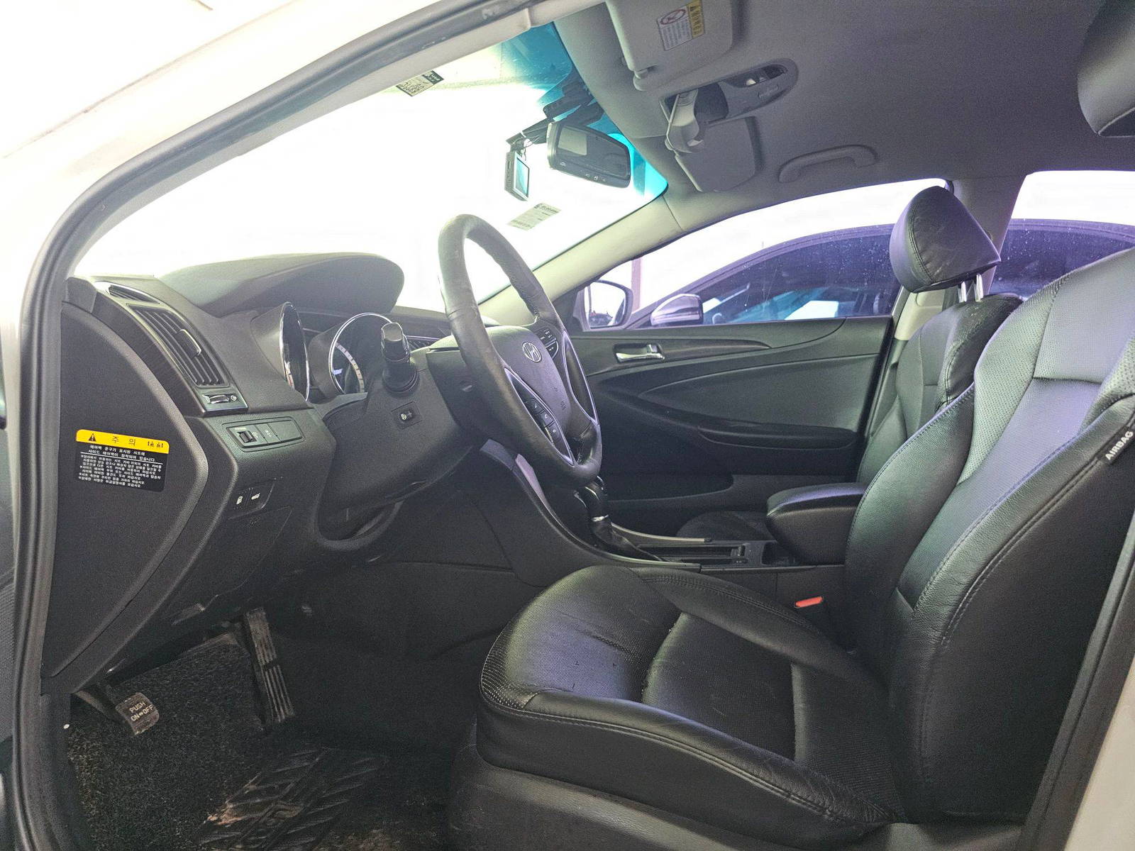 2013 HYUNDAI SONATA — 236688 KM — Lot 569041 — Souq - Marhaba Auctions Used Cars - Image 8