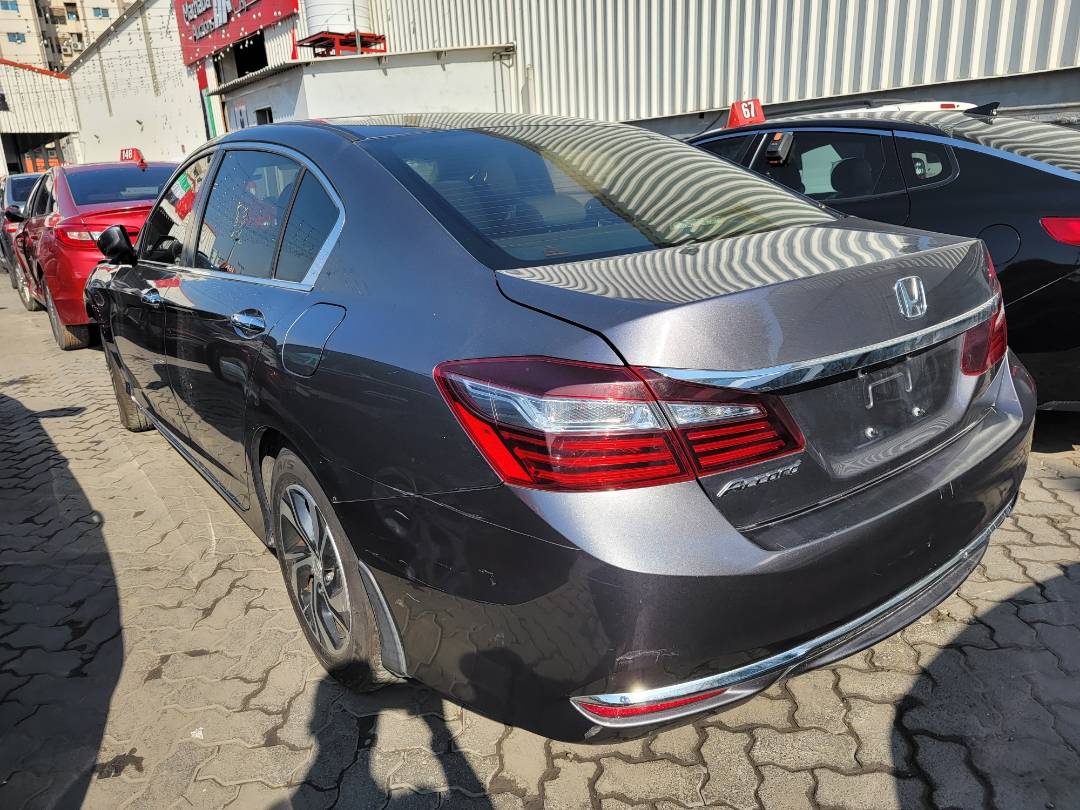 2017 HONDA ACCORD — 134087 Miles — Lot 65819723 - Marhaba Auctions Used Cars - Image 4