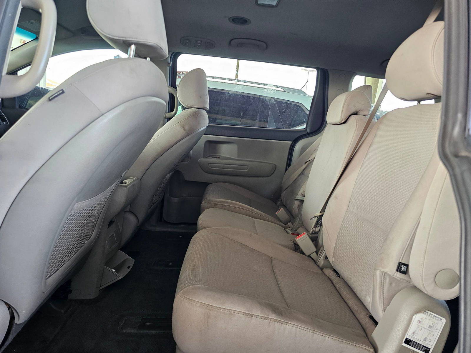 KIA SEDONA 2018 - Marhaba Auction Used Cars - Image 5