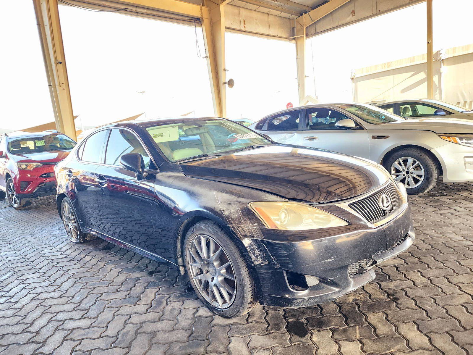 2010 LEXUS IS 250 — 288815 Miles — Lot 5109796 — Souq - Marhaba Auctions Used Cars - Image 4