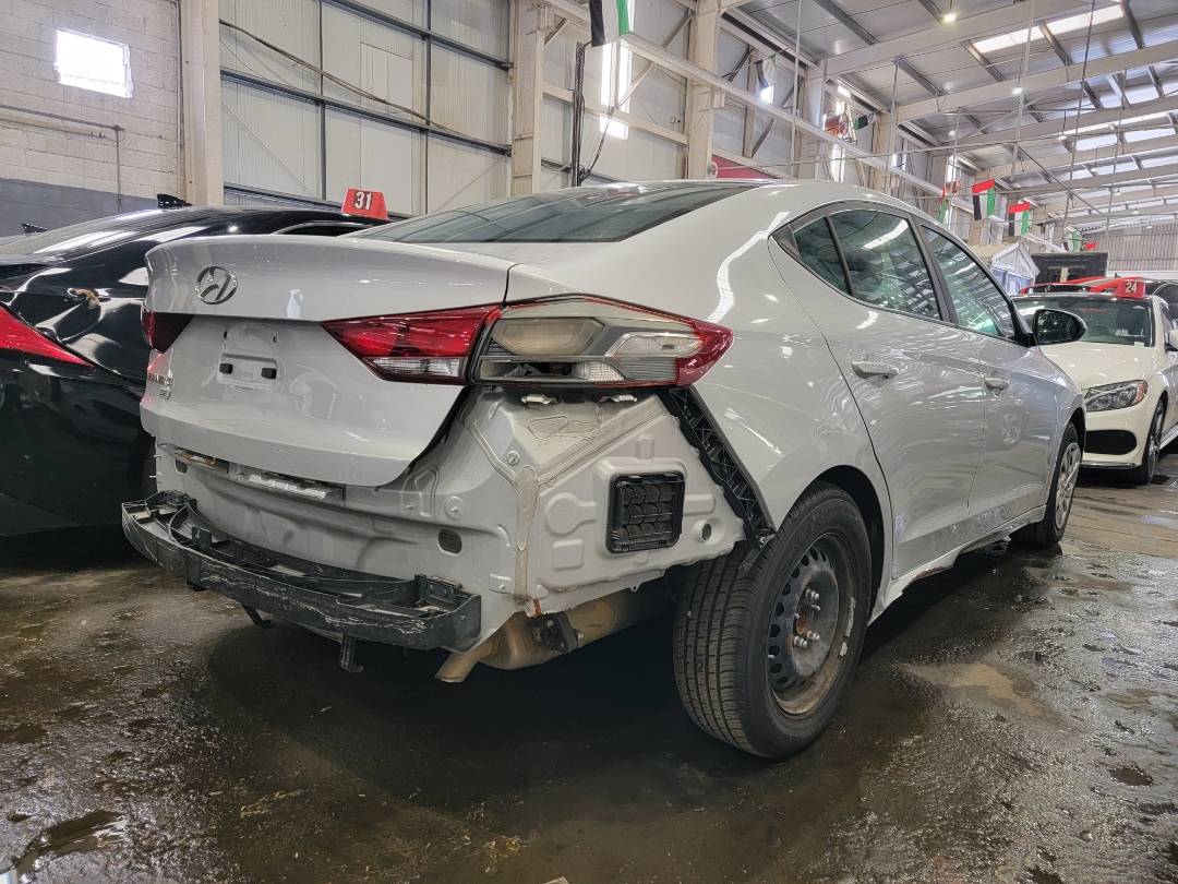 2018 HYUNDAI ELANTRA — 118337 Miles — Lot U646166 — Main - Marhaba Auctions Used Cars - Image 4