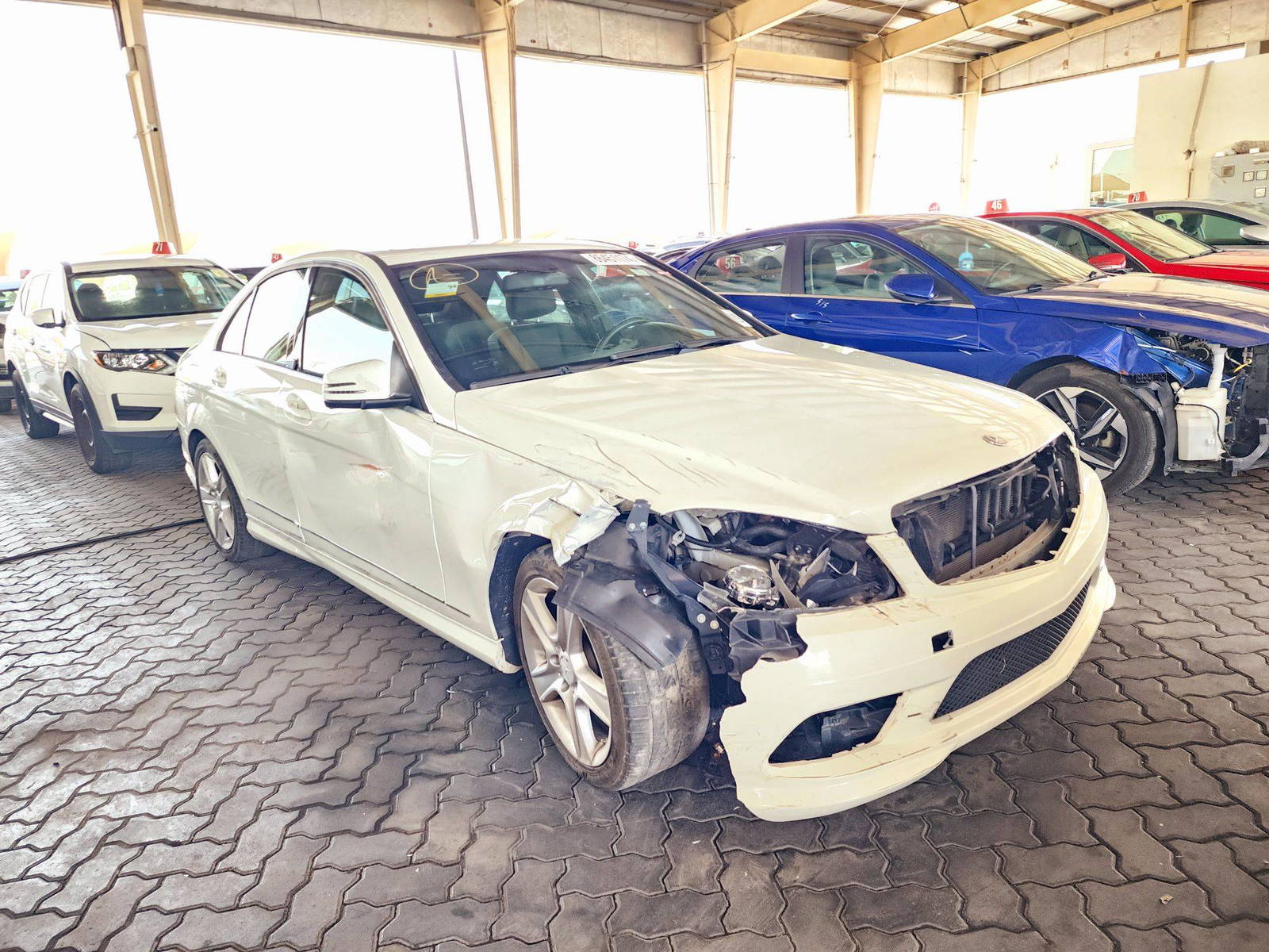 2011 MERCEDES BENZ C300 — 101051 Miles — Lot 0BR137352 — Souq - Marhaba Auctions Used Cars - Image 4