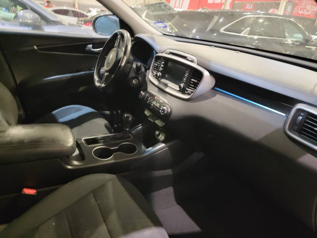 2017 KIA SORENTO — 87639 Miles — Lot 266180 — Main - Marhaba Auctions Used Cars - Image 9