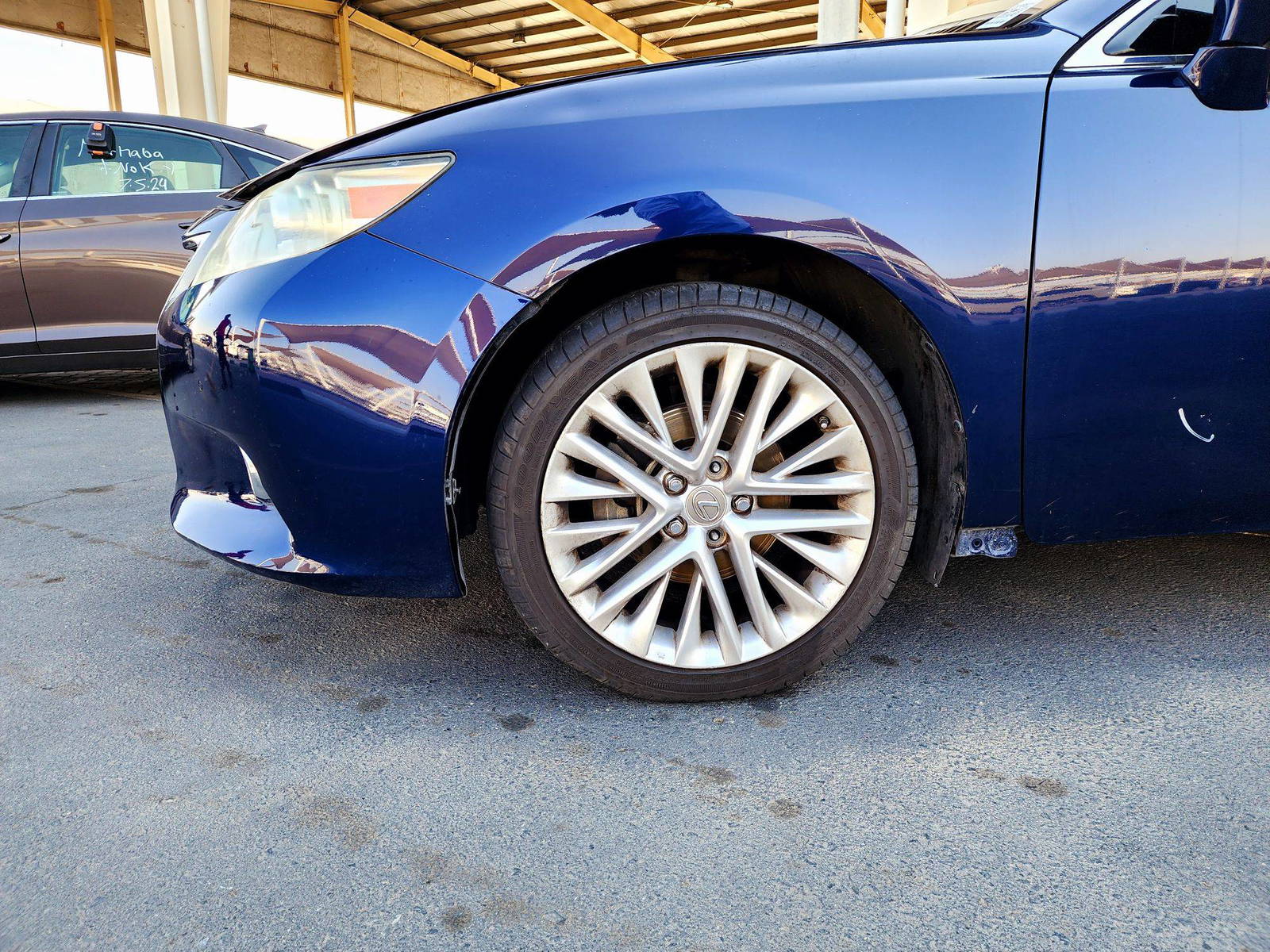 2013 LEXUS ES 350 — 113140 Miles — Lot 63247144 — Souq - Marhaba Auctions Used Cars - Image 11