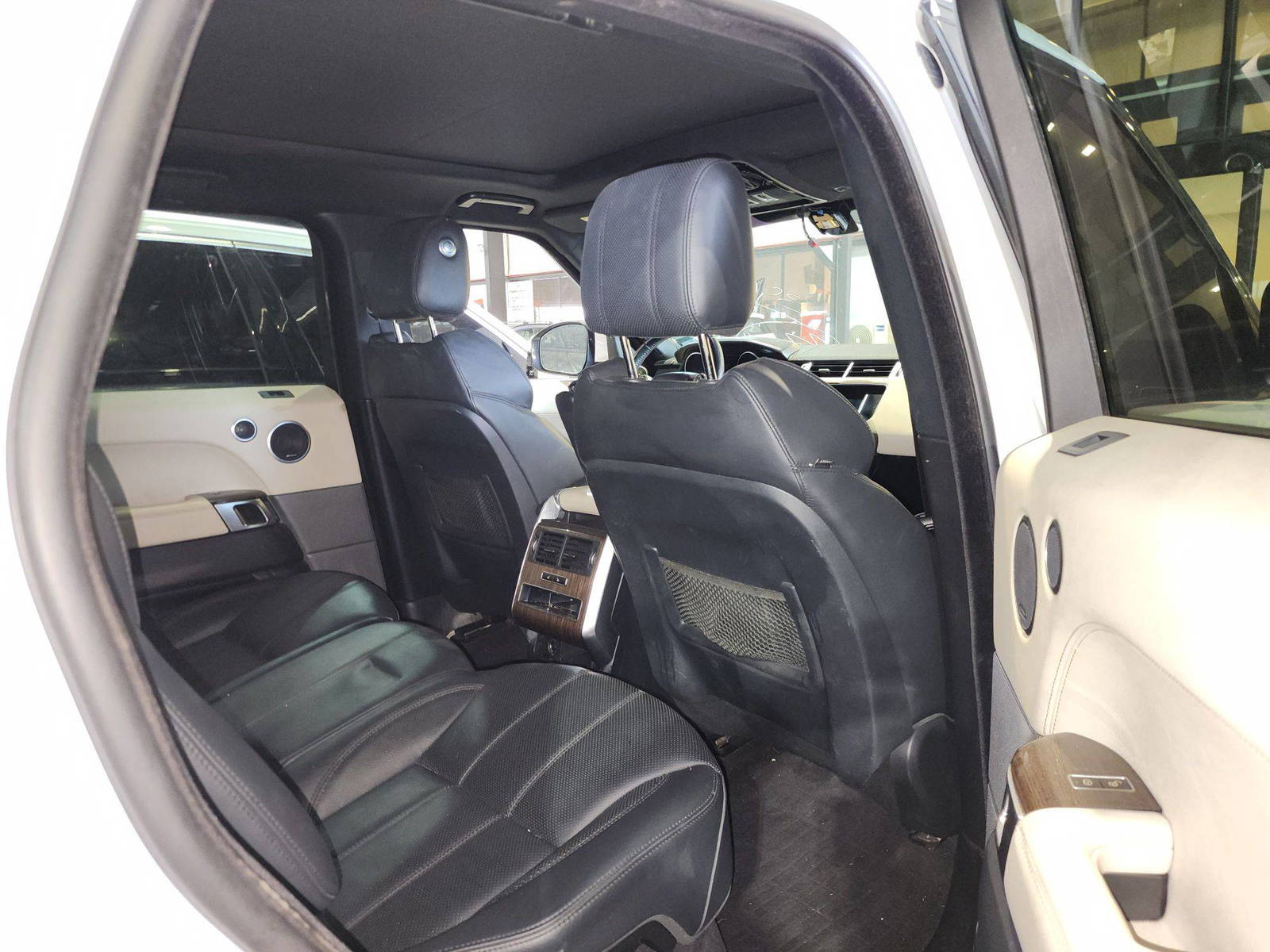 2014 LAND ROVER RANGE ROVER SPORT — 100185 Miles — Lot 7835630 — Main - Marhaba Auctions Used Cars - Image 8