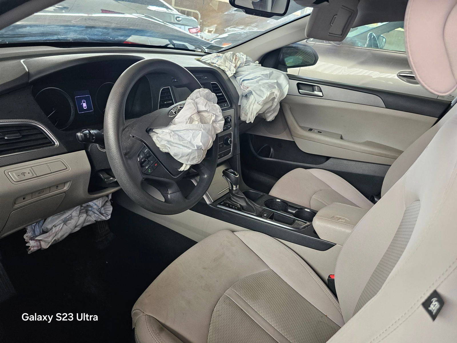 2017 HYUNDAI SONATA — 120620 Miles — Lot 558877 — Main - Marhaba Auctions Used Cars - Image 8
