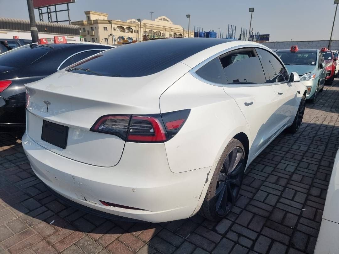 TESLA MODEL 3 2019 - Marhaba Auction Used Cars - Image 3