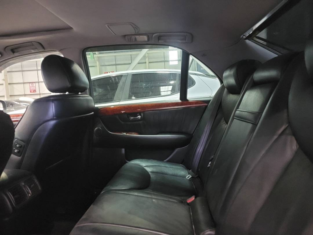 2004 LEXUS LS 430 — 221238 Miles — Lot 40154785 — Main - Marhaba Auctions Used Cars - Image 8