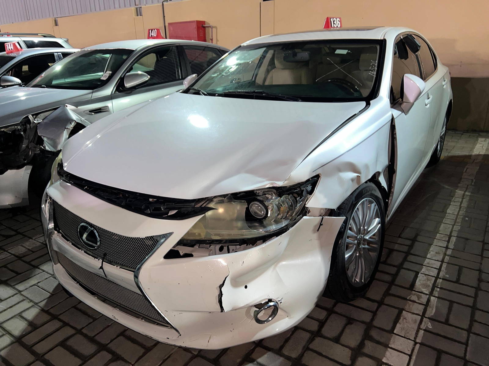 2013 LEXUS ES 350 — 104 030 Miles — Lot XD2071811 - Marhaba Auctions Used Cars - Image 10