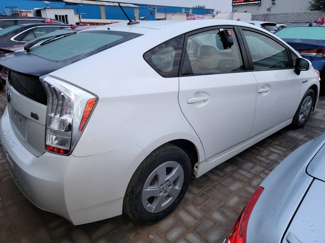 2011 TOYOTA PRIUS — 195663 Miles — Lot B0280767 - Marhaba Auctions Used Cars - Image 4
