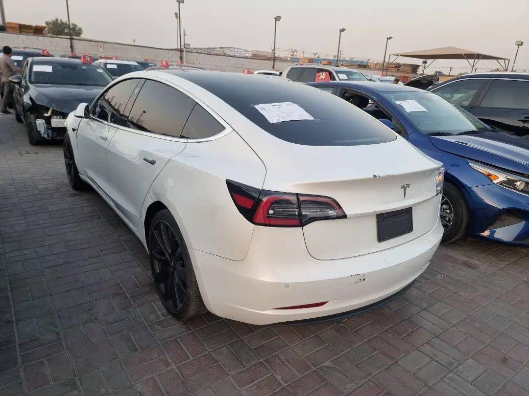 TESLA MODEL 3 2019 - Marhaba Auctions Used Cars - Image 4