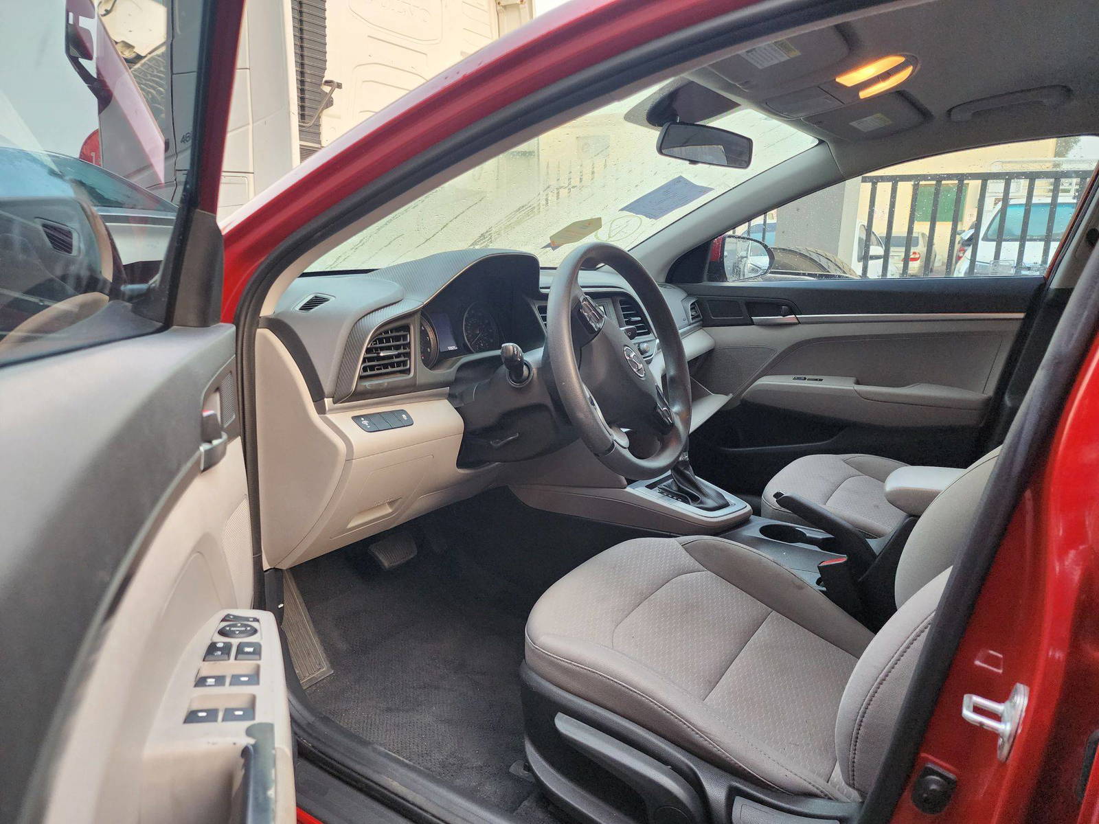 2019 HYUNDAI ELANTRA — 59829 Miles — Lot 4LFXKH489257 — Al Quoz - Marhaba Auctions Used Cars - Image 8