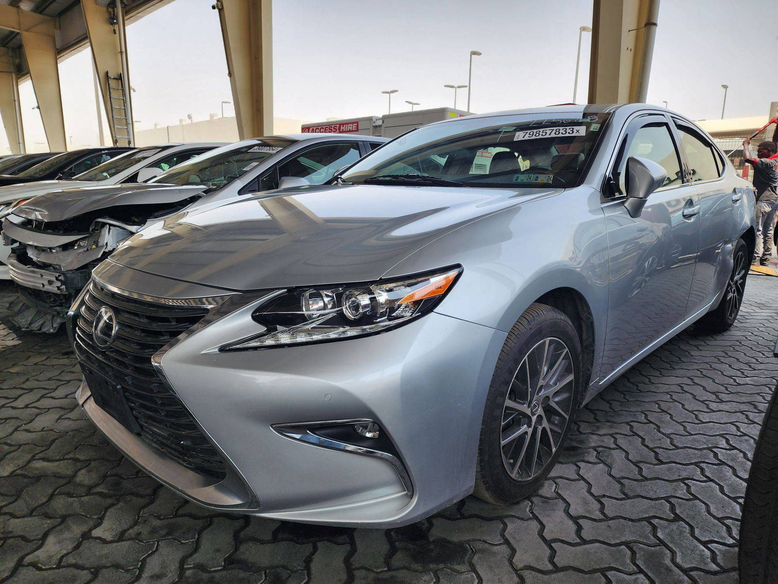 2016 LEXUS ES 350 — 99168 Miles — Lot 25628 — Souq - Marhaba Auctions Used Cars - Image 7