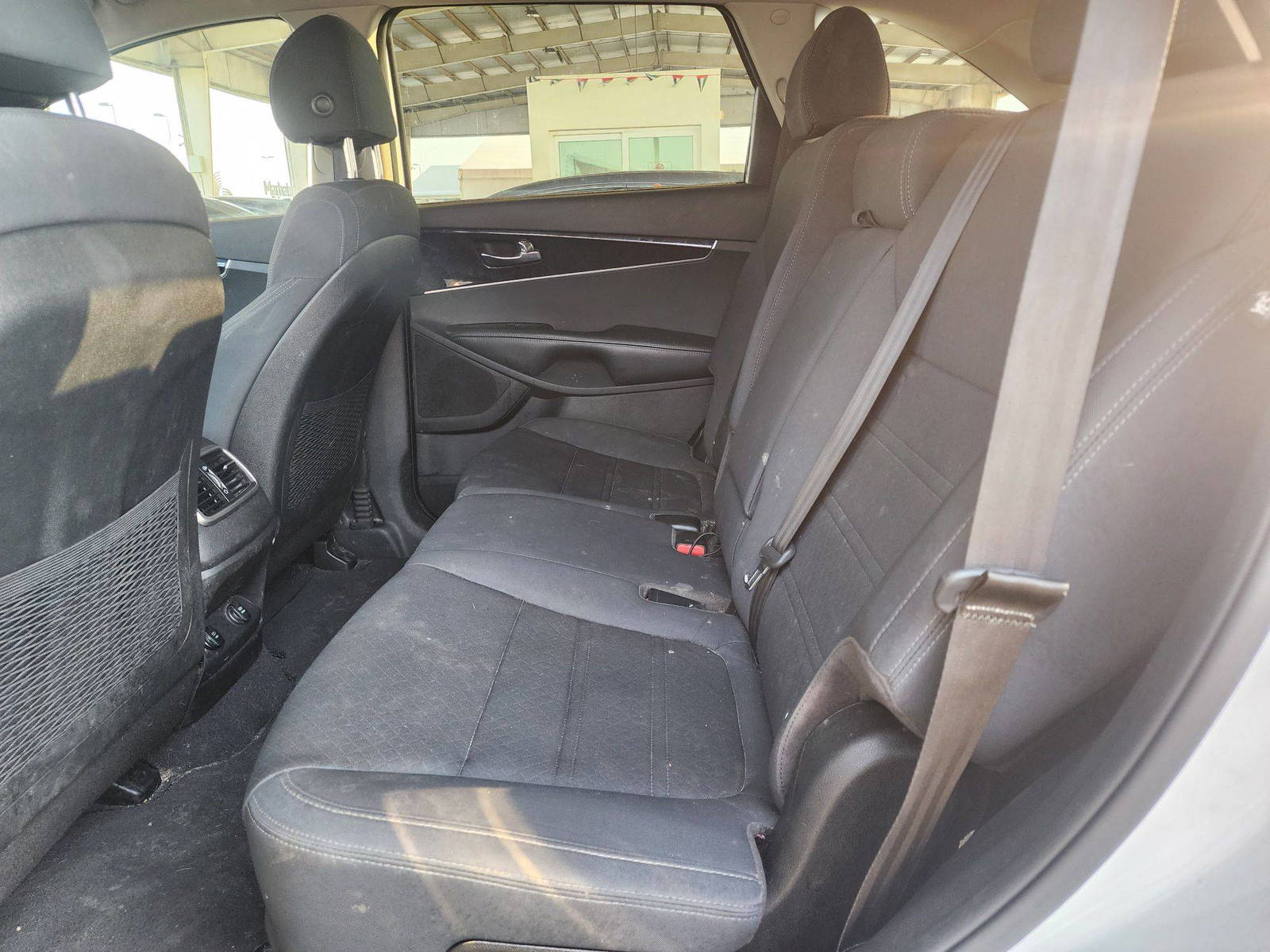 2018 KIA SORENTO — 140219 Miles — Lot 70891073 — Souq - Marhaba Auctions Used Cars - Image 6